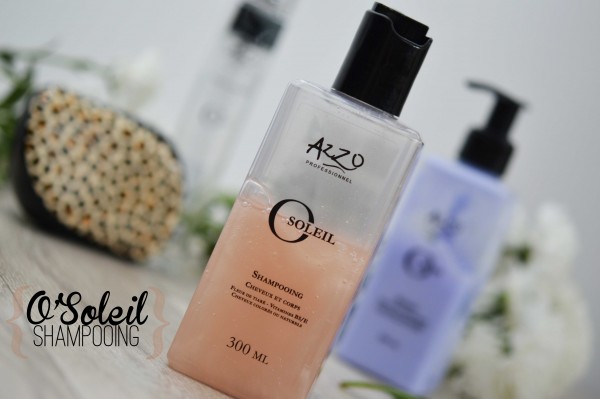 ALITTLEB_BLOG_BEAUTE_AZZO_SOIN_CAPILLAIRE_QUAND_AZZO_PREND_SOIN_DE_MES_CHEVEUX_OU_LE_BRUSHING_VERY_EASY_SHAMPOOING_O_SOLEIL_CORPS_CHEVEUX_FLACON