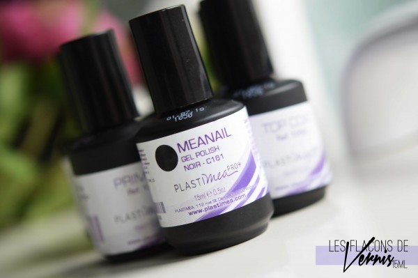 ALITTLEB_BLOG_BEAUTE_ET_SI_ON_ESSAYAIT_LA_MANUCURE_SEMI_PERMANENTE_A_LA_MAISON_AVEC_PLASTIMEA_MEANAILS_ZOOM_STARTER_KIT_FLACON_VERNIS